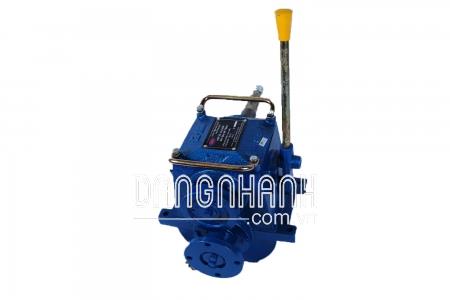 Hộp số xây dựng D15
