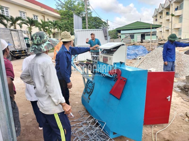 Máy bẻ đai sắt Lê Nguyễn bàn giao tại An Giang
