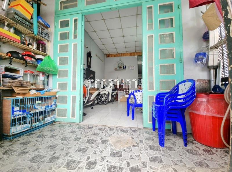 Bán nhà mặt tiền Dương Bá Trạc P.1 Q.8 - 60 m2 - 2 tầng - Giá 6.5 Tỷ