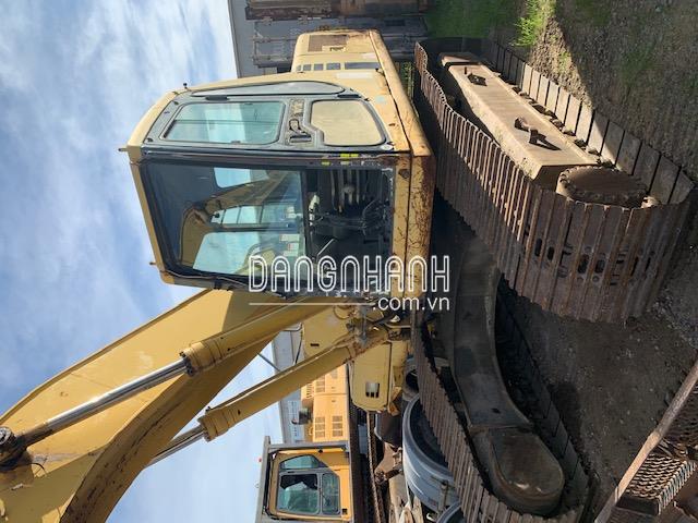 Máy xúc Komatsu PC 200 - 6