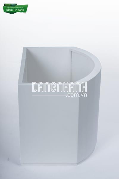 Chậu gỗ nhựa Composite vuông thẳng 1 cạnh cong Wpl-117