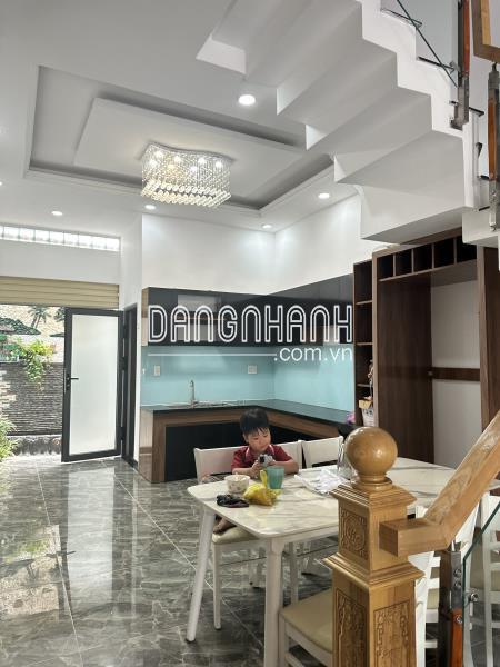 Bán nhà 1 trệt 2 lầu ở Lê Phong An Phú giá rẻ