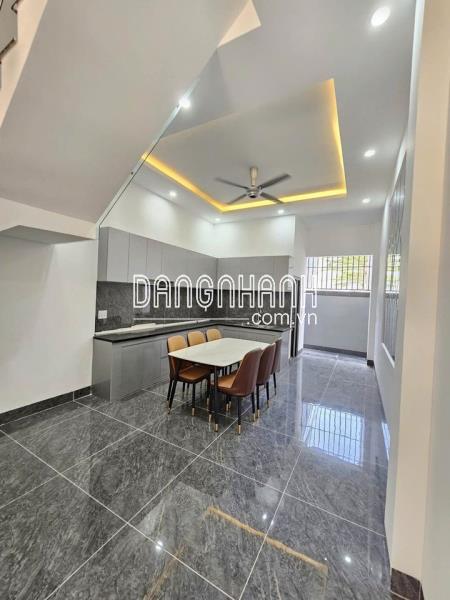 Cần Bán Nhà Chính Chủ Gần Bưu Điện Bà Tri, Tân Uyên