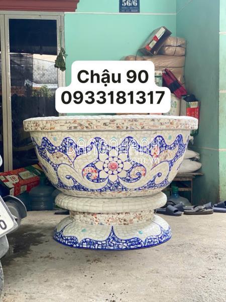 Chậu xi măng, cốt sắt bên ngoài ốp miếng sành sứ tinh tế!