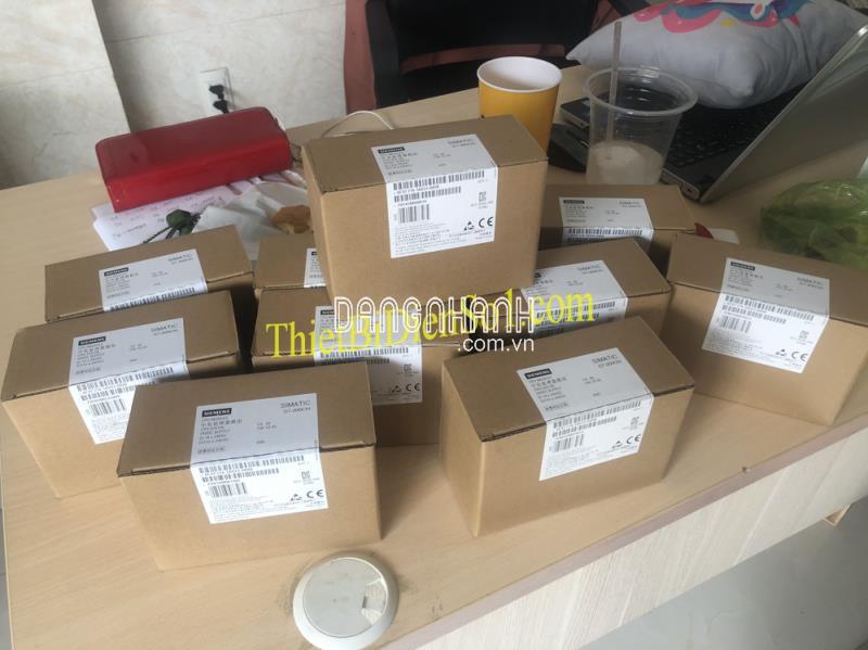 PLC S7-200 Siemens 6ES7214-1AD23-0XB8 -Cty Thiết Bị Điện Số 1