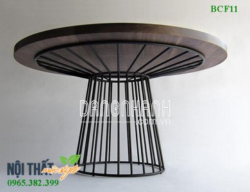 Bàn cafe BCF11-Bàn chân sắt mặt gỗ sang trọng