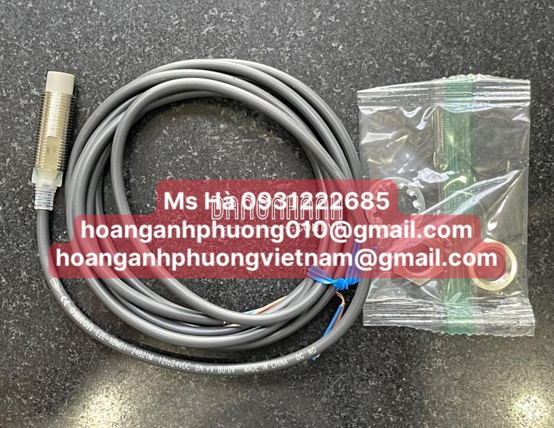 Dòng sensor nhập mới 100% giá tốt E2E-X8MD1 Omron 