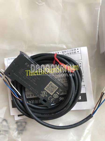 Cảm biến quang Panasonic FX-101-CC2 -Cty Thiết Bị Điện Số 1