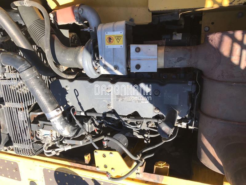 Máy xúc Komatsu PC200 - 8