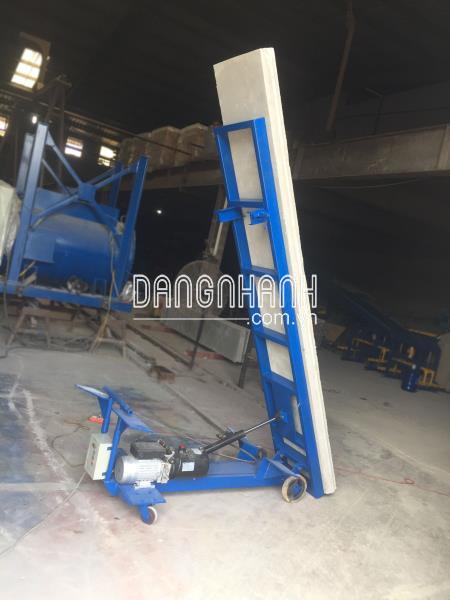 Máy nâng panel bê tông nhẹ