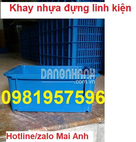 Khay nhựa linh kiện kích thước 370x305x160mm, bề mặt khay nhựa nhẵn mịn