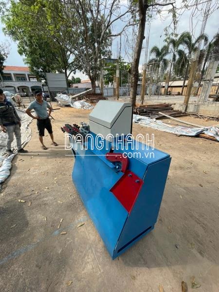 Máy bẻ đai thép xây dựng tại Mộ Đức , Quảng Ngãi