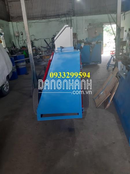 máy uốn đai sắt bánh xe kéo mang lại tiện ích không ngờ