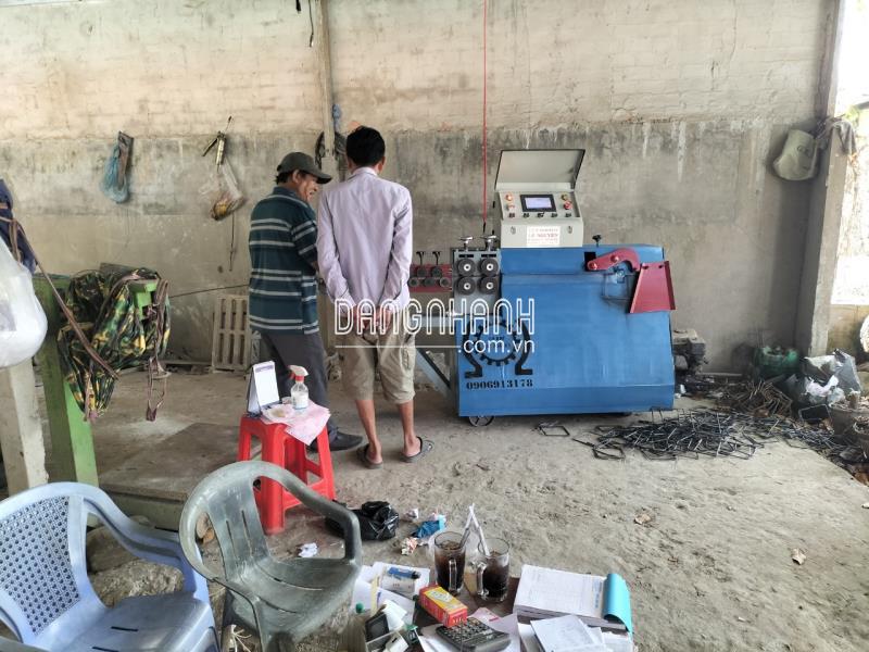 máy bẻ đai sắt xây dựng tại Cà Mau
