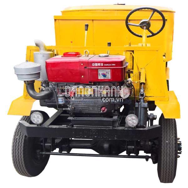 Máy trộn tự hành Lạc Hồng 9 bao 2 cầu cầu mới lốp cũ