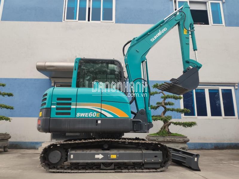 Máy xúc SWE60E