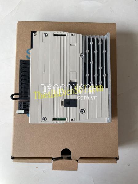Servo driver Yaskawa SGDV-R90A01B -Cty Thiết Bị Điện Số 1