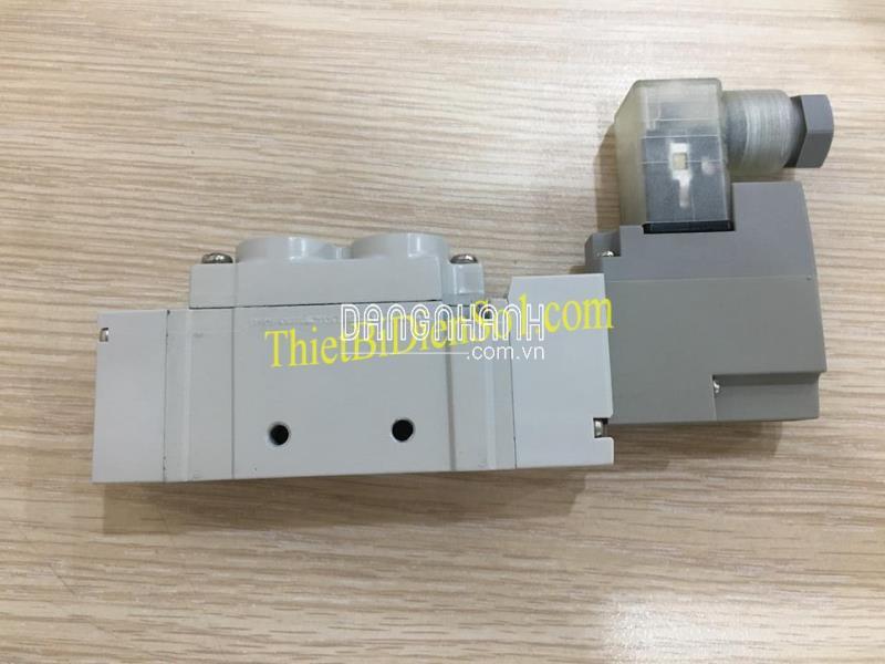 Van điện từ SMC SY120-5DZ-02 -Cty Thiết Bị Điện Số 1