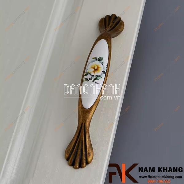 Tay nắm tủ phối sứ trắng cao cấp NK019 | Zalo 0901 196 552