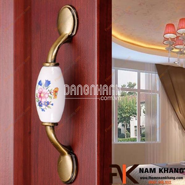 Tay nắm tủ sứ hoa cao cấp NK008 | Zalo 0901 196 552