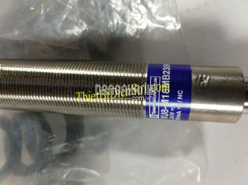 Cảm biến quang Telemecanique XU8M18MA230W -Cty Thiết Bị Điện Số 1