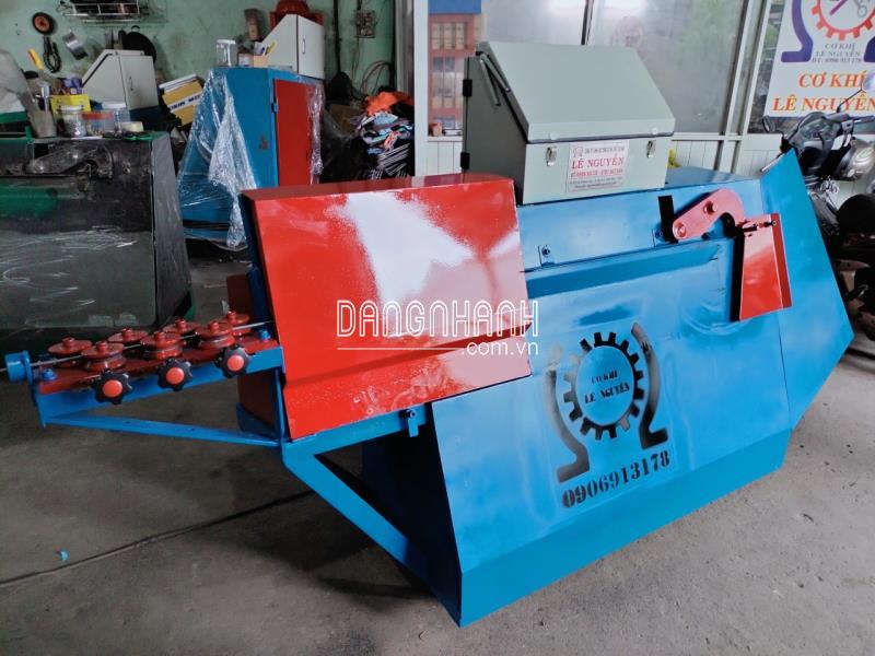 Máy bẻ tai dê mẫu mới 2023