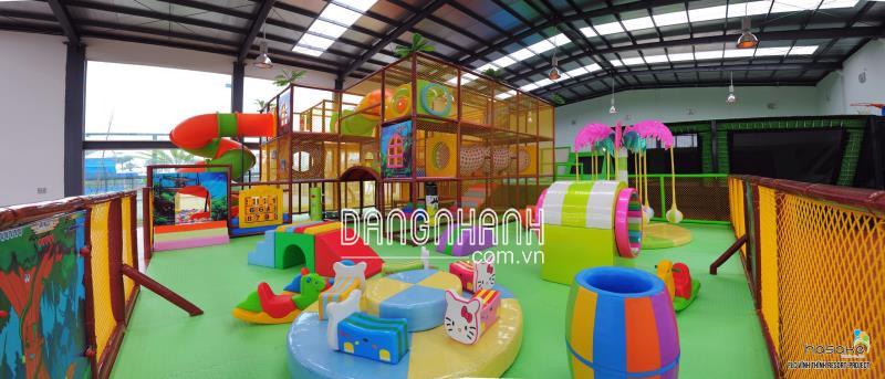 Sân chơi trong nhà đa dạng chủ đề và màu sắc cho trẻ em