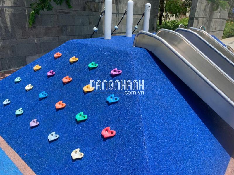 Lắp đặt sàn cao su epdm cho sân chơi trẻ em