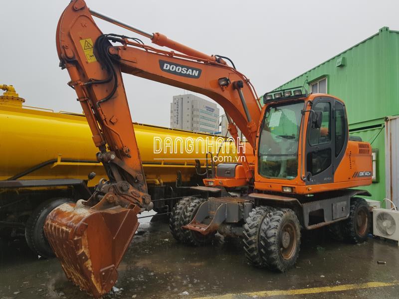 Máy xúc Doosan 140w