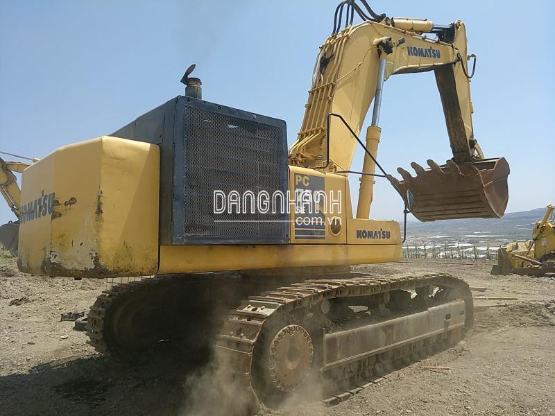 Máy xúc đào Komatsu PC750-6