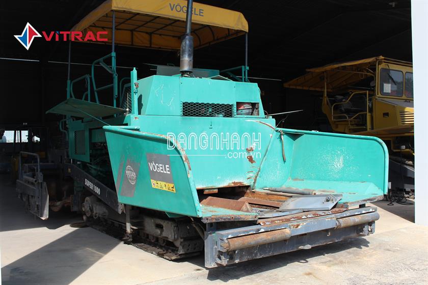 MÁY TRẢI NHỰA VOEGELE S1800