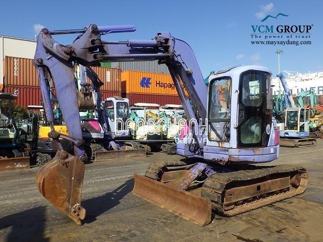 Máy xúc bánh xích KOMATSU PC75UU-3