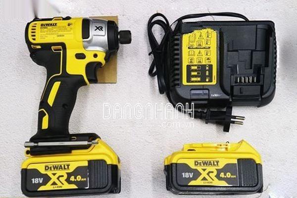 MÁY VẶN VÍT DÙNG PIN DEWALT DCF886M2