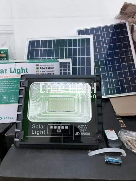 Đèn năng lượng mặt trời 60W JD8860L thế hệ mới nhất 2020