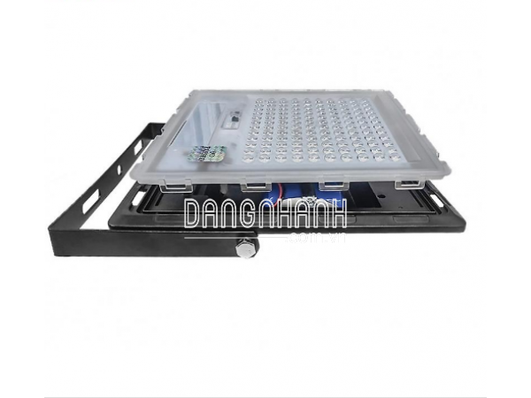 Đèn pha năng lượng mặt trời 40w (Led SMD)