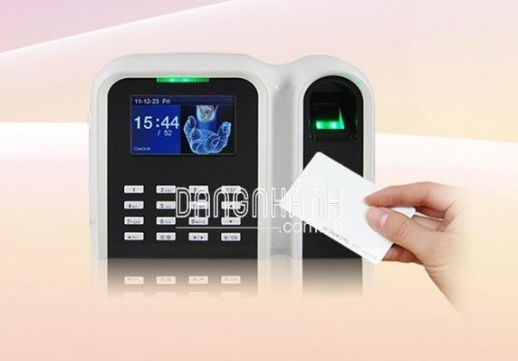 Máy chấm công vân tay, thẻ cảm ứng GIGATA T9