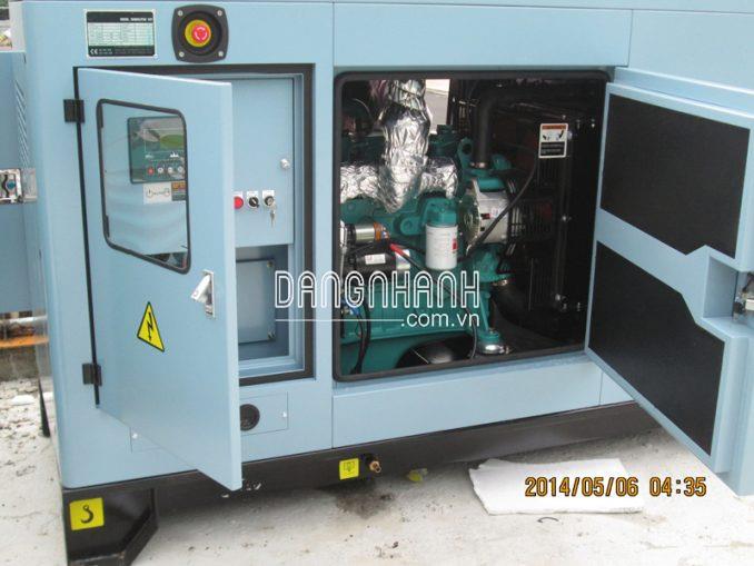 Máy phát điện Cummins 25KVA