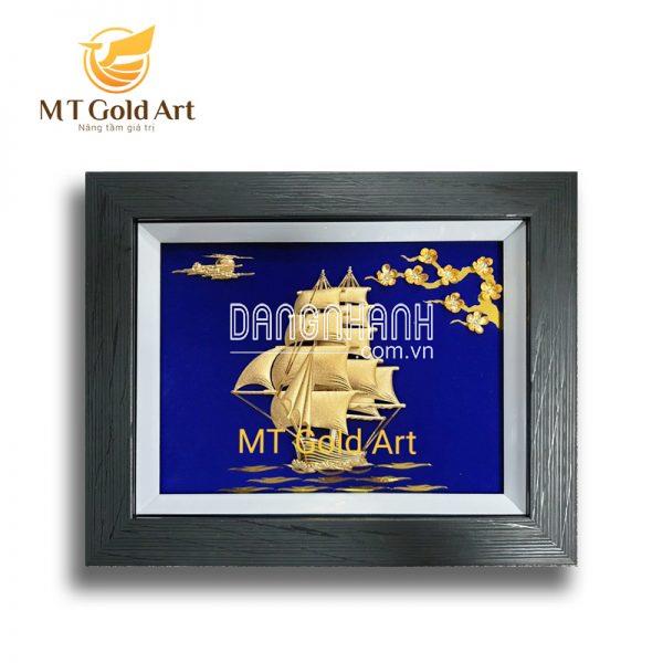 Tranh thuyền buồm hoa mai dát vàng (27x34cm)