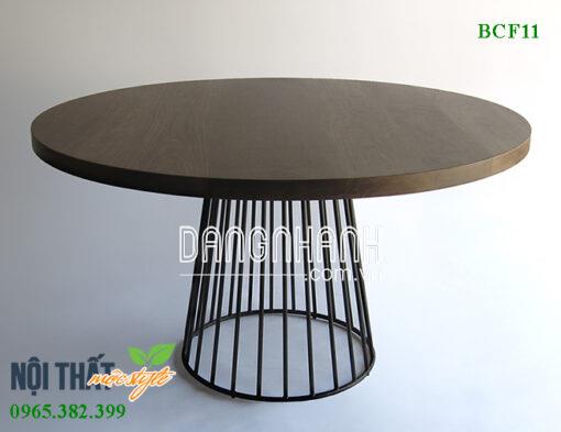 Bàn cafe BCF11-Bàn chân sắt mặt gỗ sang trọng
