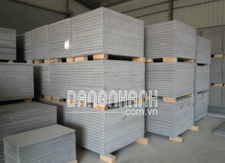 Tấm pallet nhựa PVC tốt nhất dùng trong gạch không nung