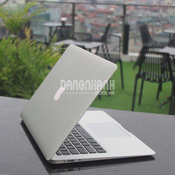 MACBOOK AIR 2017 CORE I5 1.8 GHZ RAM 8GB SSD 128GB 13.3 INCH