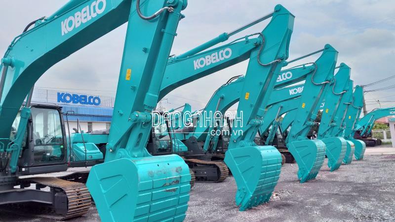 MÁY XÚC ĐÀO CŨ KOBELCO SK200-8