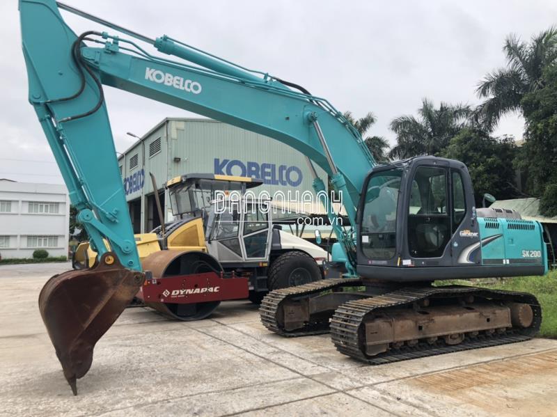 MÁY XÚC ĐÀO CŨ KOBELCO SK200-8