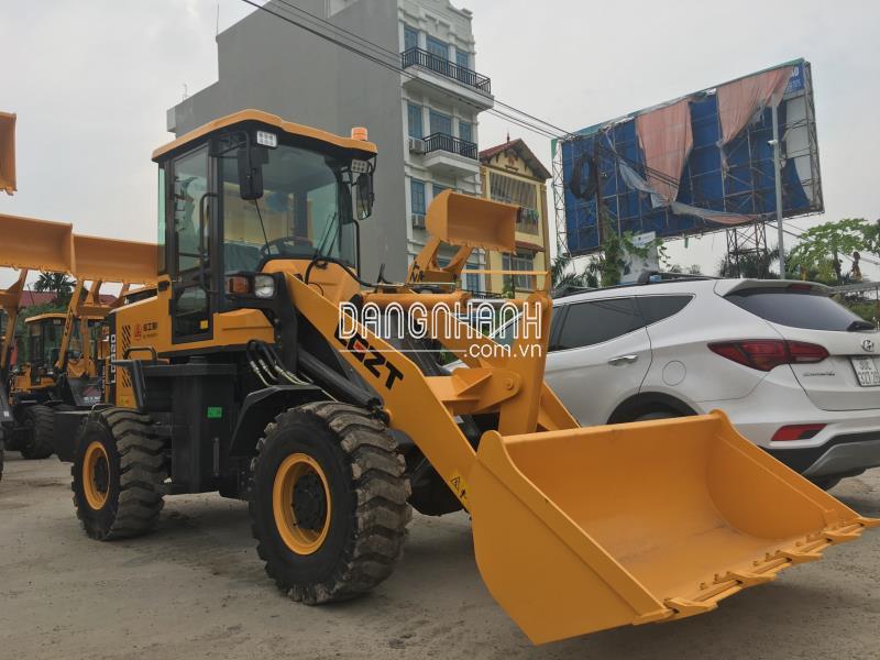 XE XÚC LẬT MINI 920