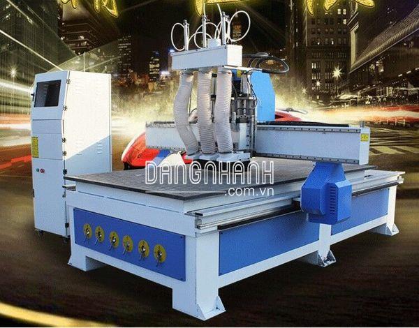  MÁY CNC THAY DAO TỰ ĐỘNG 1325