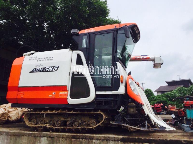 Máy gặt đập liên hợp Kubota ARN 585