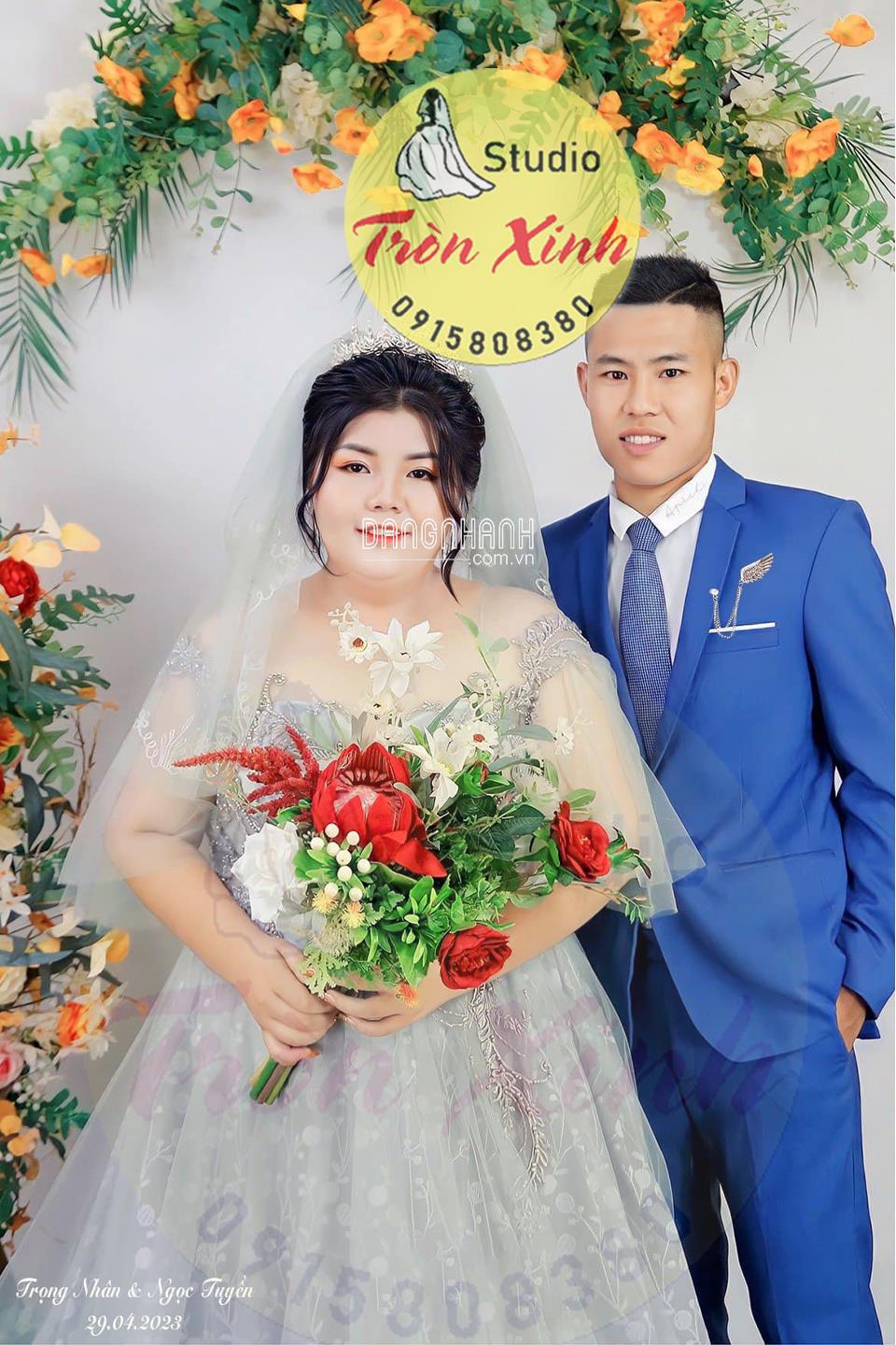 cập bến tại nhà Áo Cưới Big Size Tròn Xinh