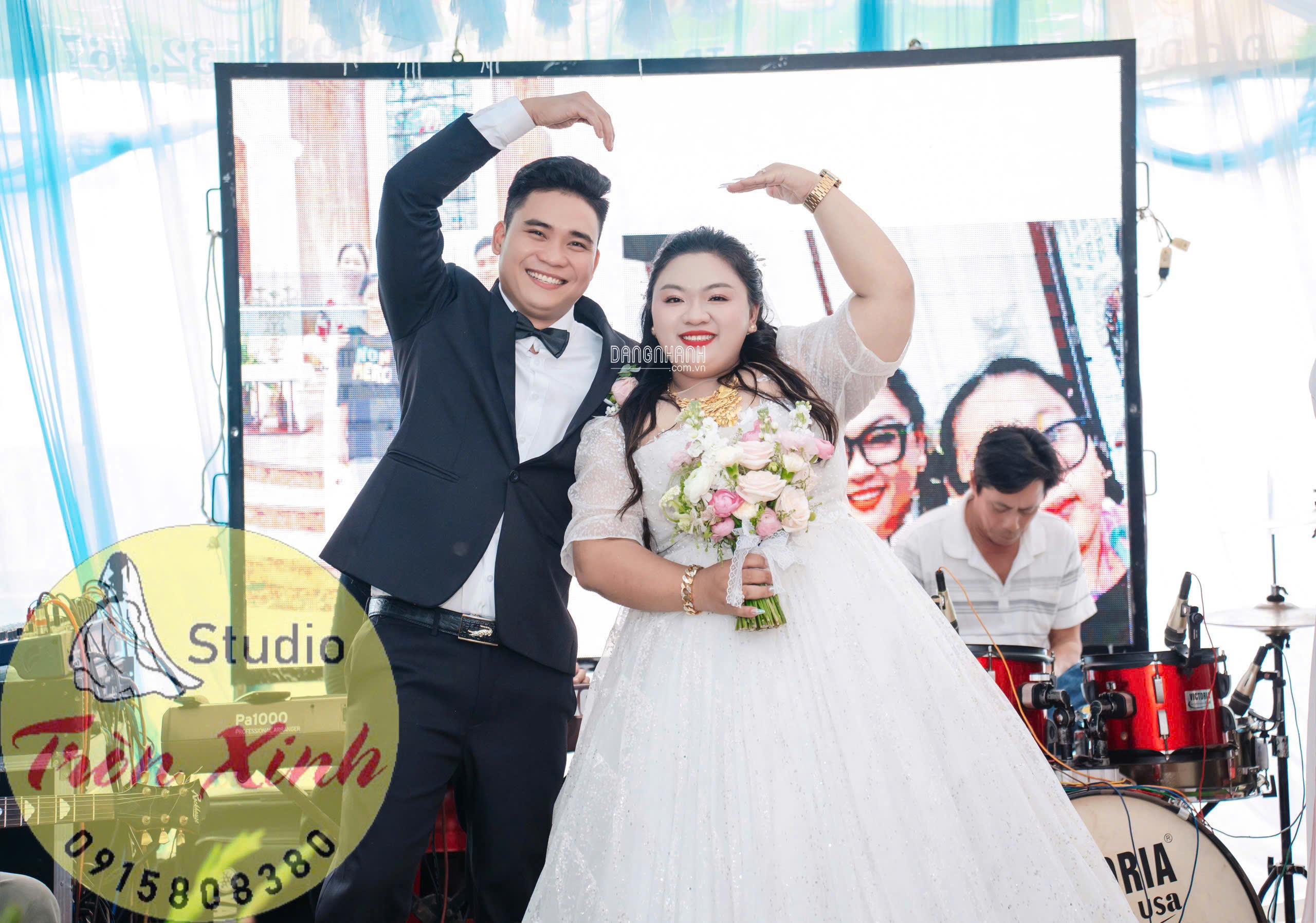 đa dạng hơn 100 mẫu vest cưới hót nhất 2025