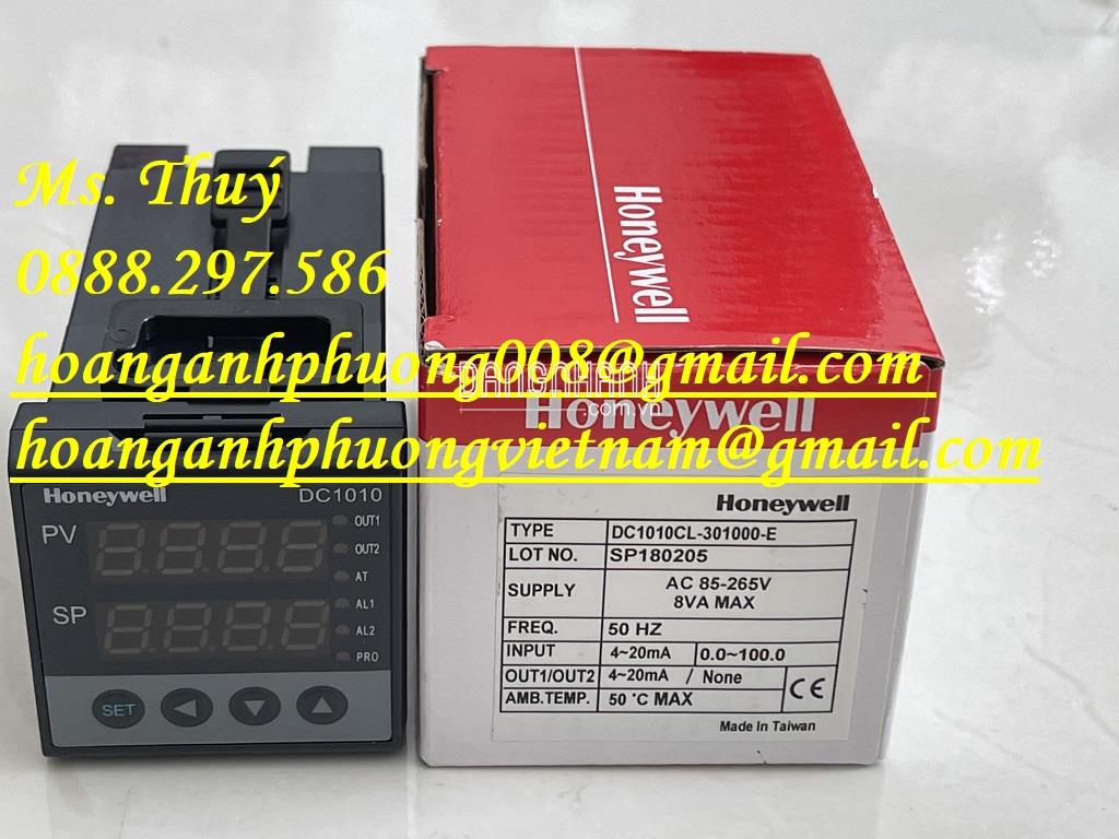 Bộ điều khiển nhiệt độ DC1040CR-301000-E - Honeywell chính hãng